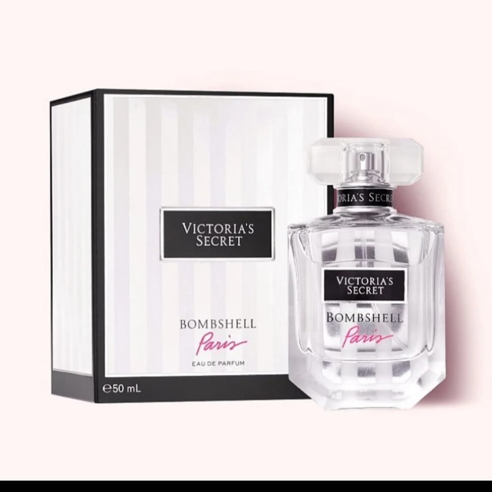Victoria's Secret Bombshell Paris